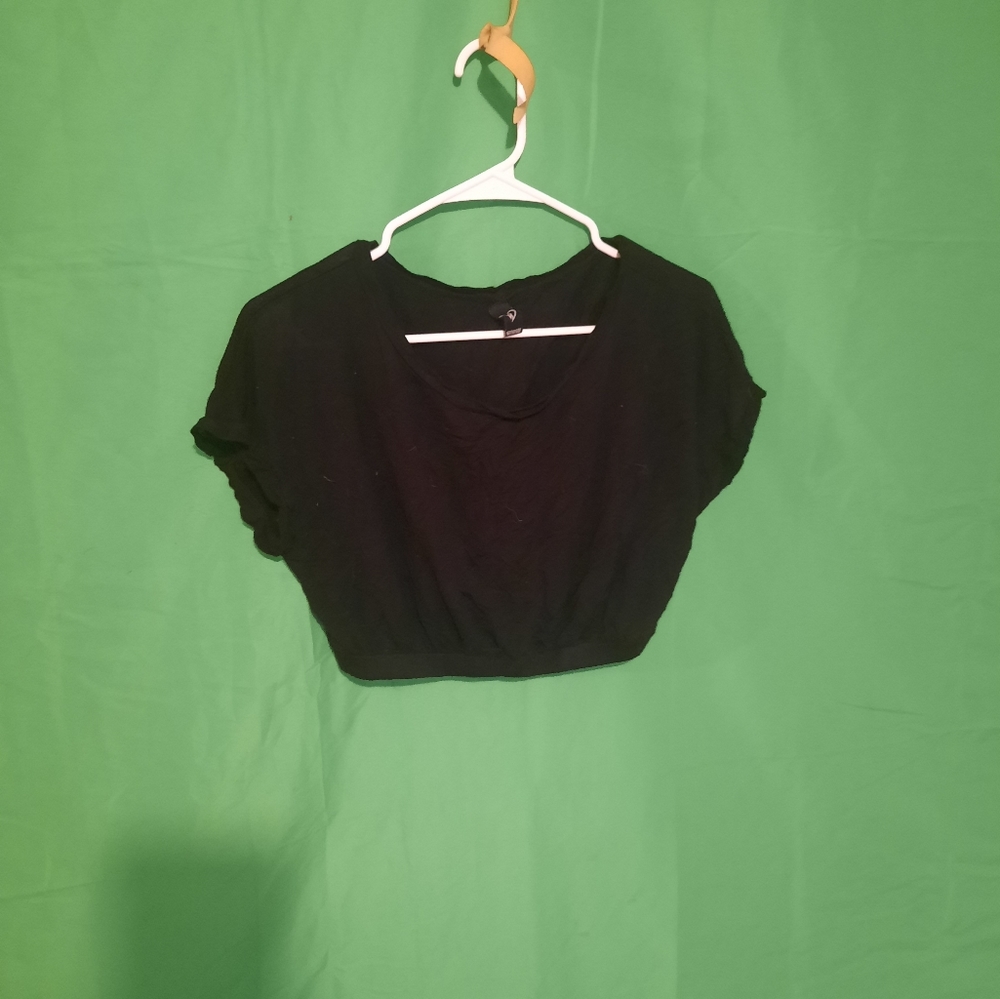 Black crop top